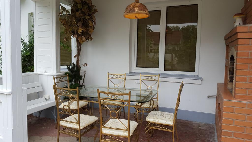 Naiza Guesthouse And Apartments Jurmala Room photo
