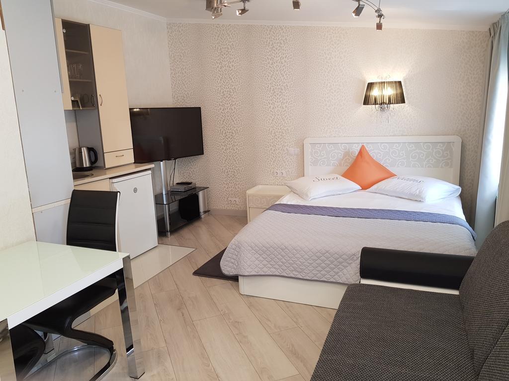 Naiza Guesthouse And Apartments Jurmala Exterior photo
