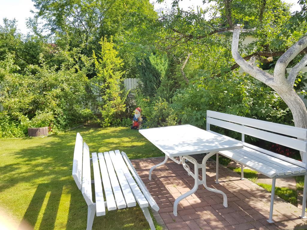 Naiza Guesthouse And Apartments Jurmala Exterior photo