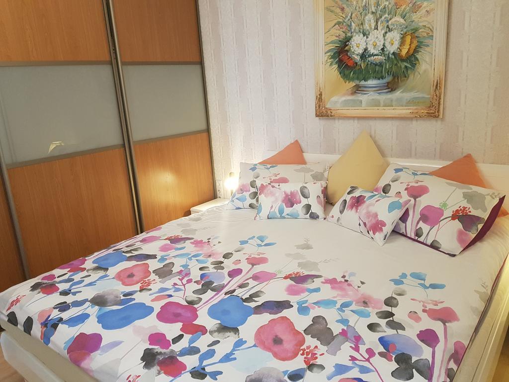 Naiza Guesthouse And Apartments Jurmala Exterior photo